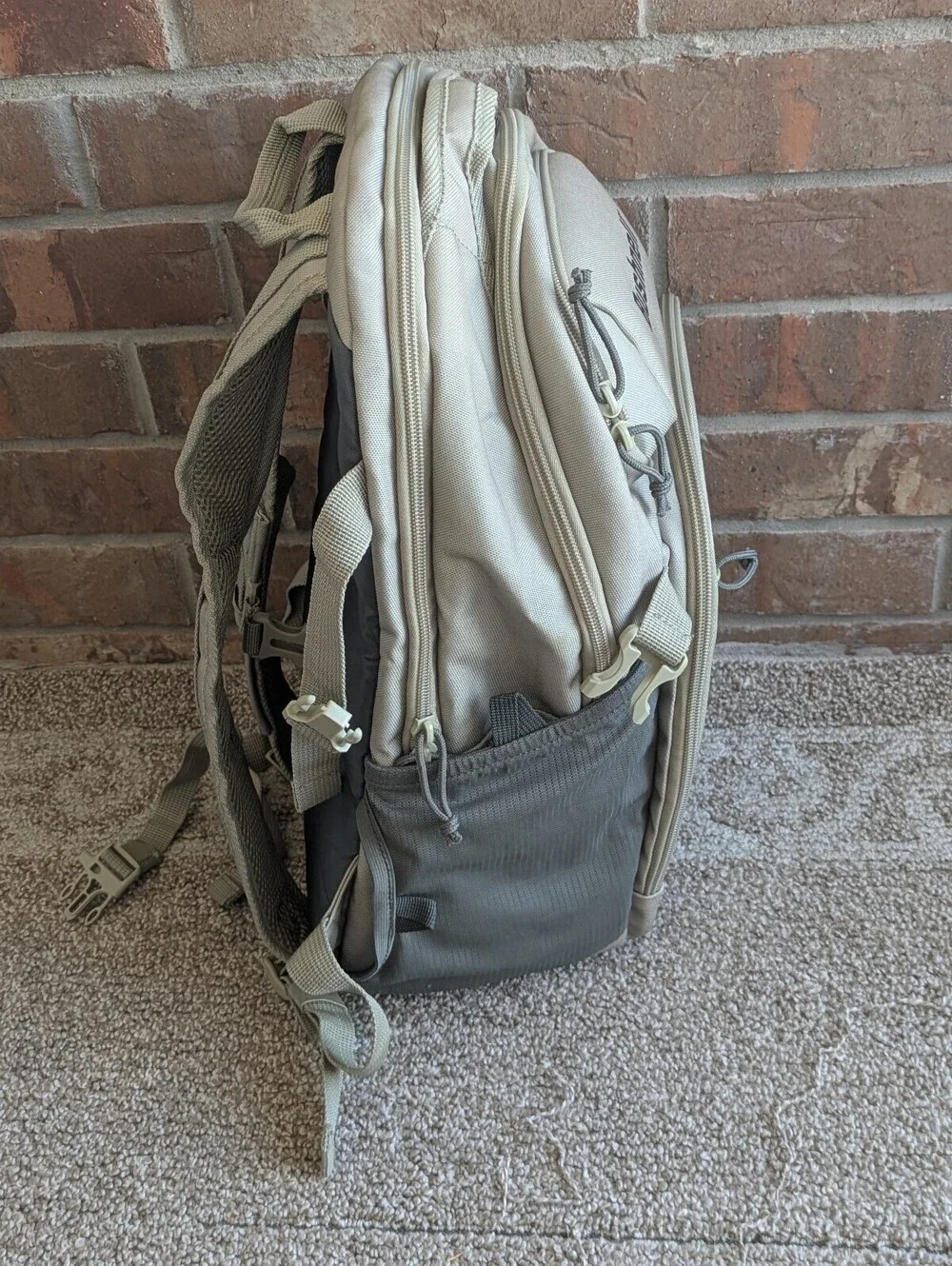 Bushnell 25L Daypack Tactical Military Backpack Tan Khaki Camping Hiking Gym
